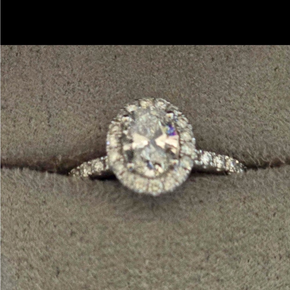 14K White Gold Ring